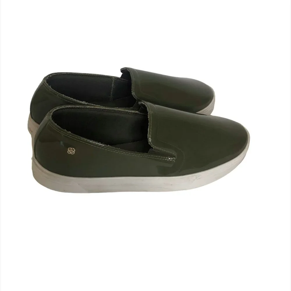 Petite Jolie Women's Patent Leather Slip On Green Shoes Size 9